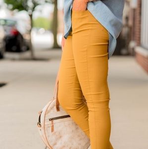 Betseys Boutique Mustard Leggings, XL, NWOT